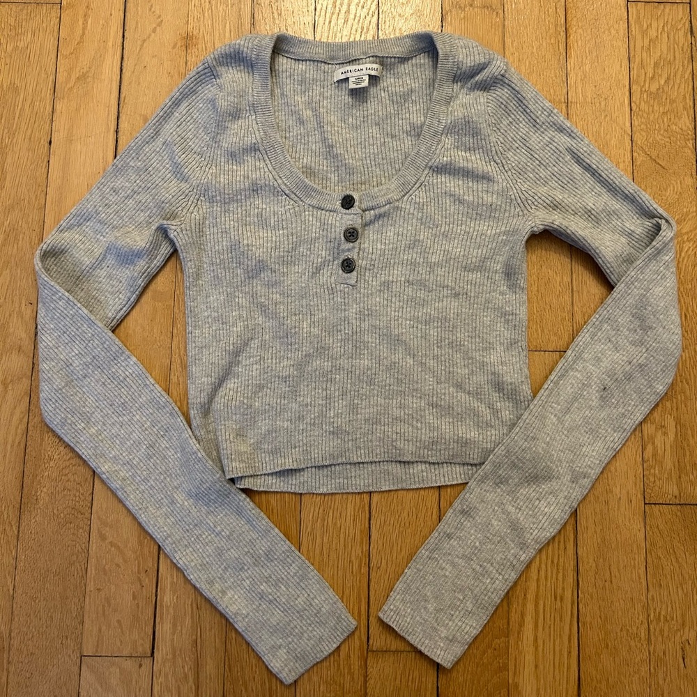 American Eagle Cropped Sweater